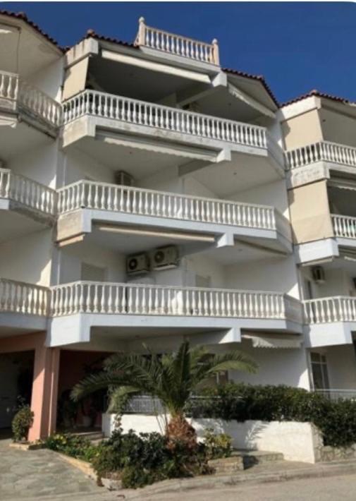 Seasmiles Apartment Akrata Bagian luar foto